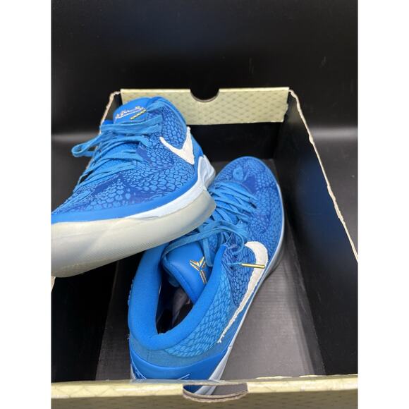 Size 13 - Kobe A.D. Mid Demar Derozan PE - Only Worn Once Indoor Shoot Around